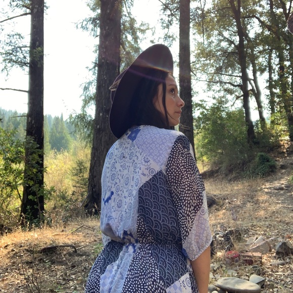 Blue floral patterned prairie dress - Picture 7 of 10